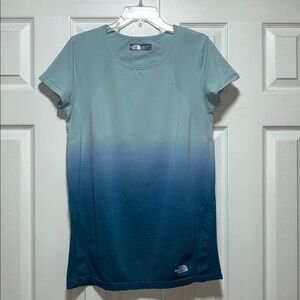 The North Face Performance Short Sleeve Blue Ombre Tee - Size X-Large